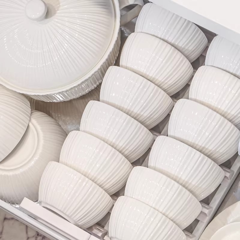 陶瓷纯白碗盘家用高白瓷碗碟套装家用高温釉下彩乔迁餐具礼品全套