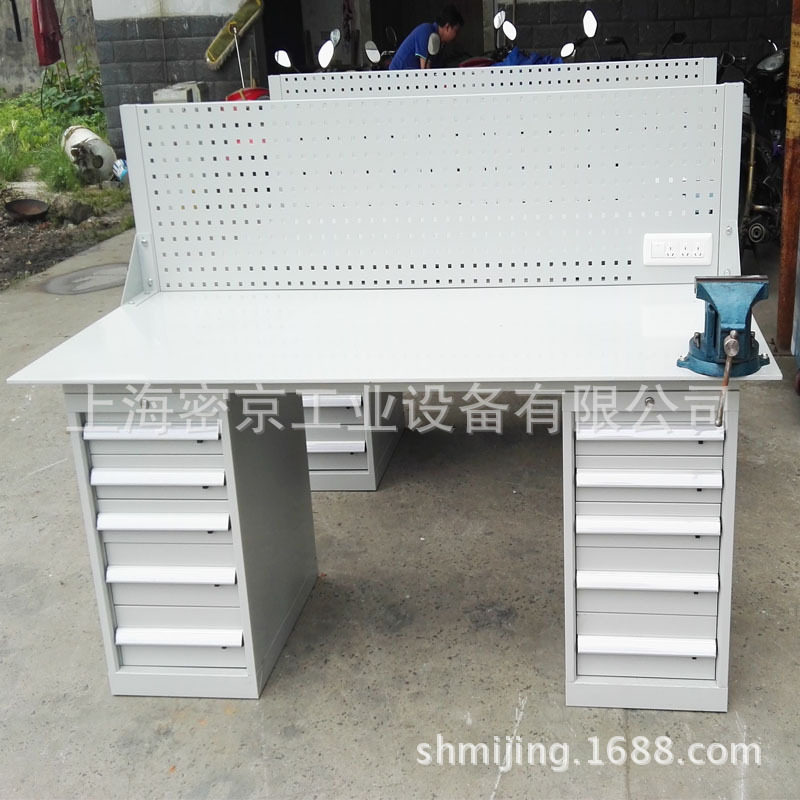 铁板合成桌面工作台车间工厂操作台多功能桌子工作台
