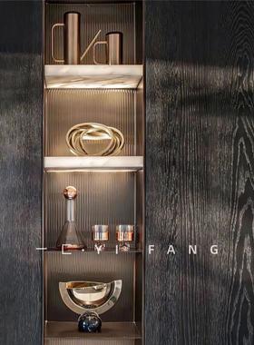 一匚样板间搭配玫瑰金酒具金属花器售楼部酒店客厅茶几组合摆件