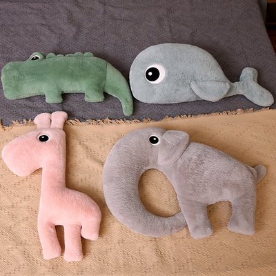 可爱动物抱枕客厅沙发oins抱枕儿童床上装饰靠垫枕头阳台飘窗摆件