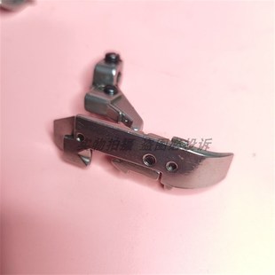 重工机祖奇6700包缝机压脚 工业缝纫机配件 6z704拷边车三线压脚