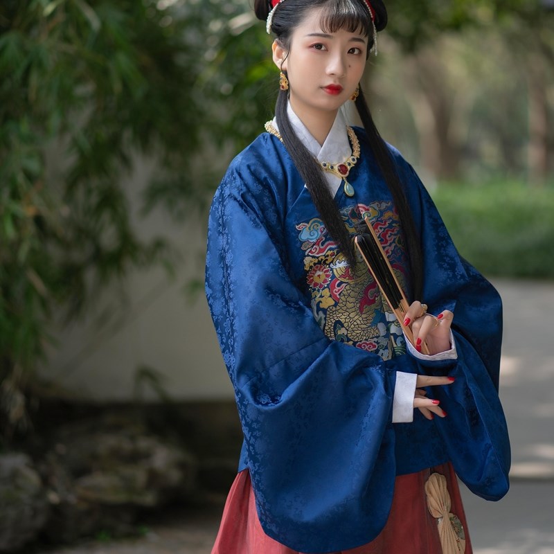 新品现货销售 明制汉服孔府麒B麟补服交领织金短袄琵琶袖复原款图片