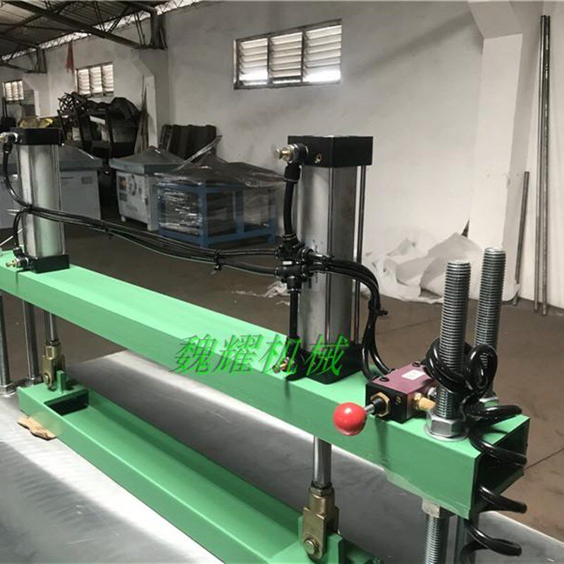 极速新品木工b龙门铣槽机手推气动压料开槽铣槽机 红木.家俱中间