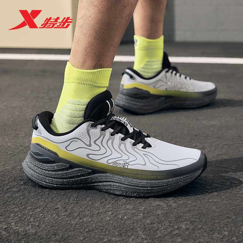 特步2024款28代风火鞋男跑鞋ACE科技缓震回弹防滑976419110055