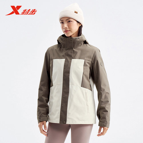 特步女子冬季加绒保暖冲锋衣