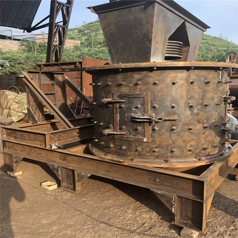 立式复合建筑垃圾破碎机1000矿山鹅卵石料生产线小型制砂机