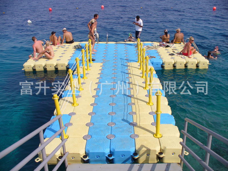 厂家质保五年新料浮筒水库浮桥 鱼塘养殖网箱 高承载力浮台