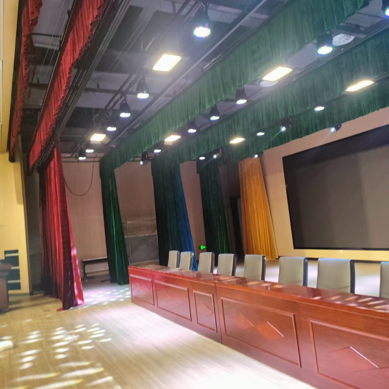 升降舞台水竣背景开合对开组装铝合金导轨幕布工程全套