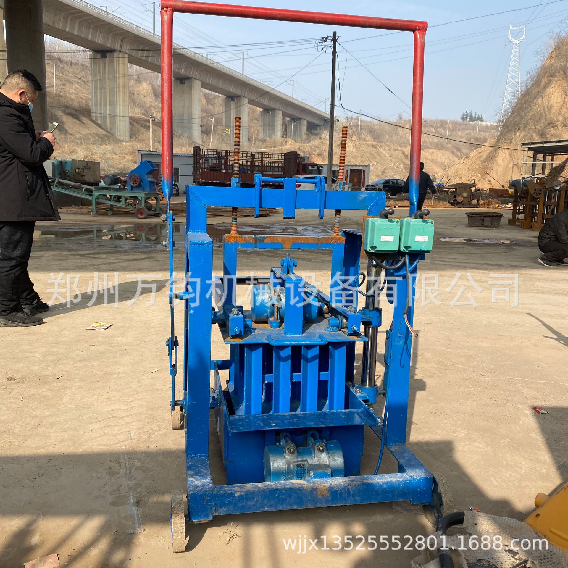 小型工程机械水泥免烧机制砖机