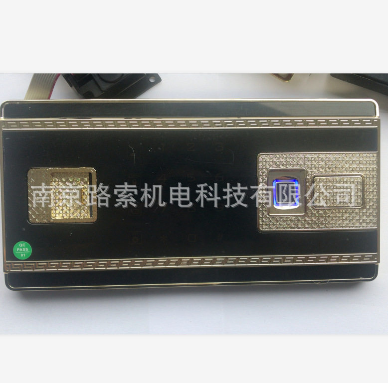 厂家供应电容式保险箱指纹锁半导体保险柜指纹锁触摸指纹柜锁
