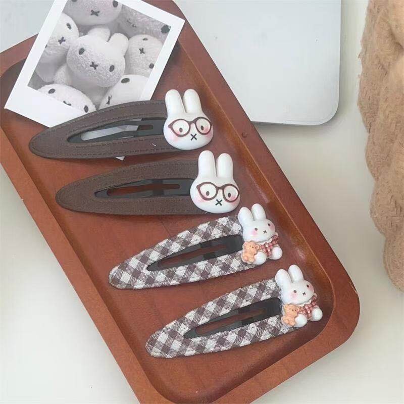 咖色格水滴BB小兔软萌秋