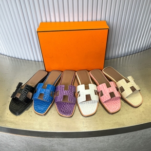 欧美风2025新款鳄鱼纹方头真皮平底拖鞋女夏季外穿一字时尚凉拖鞋