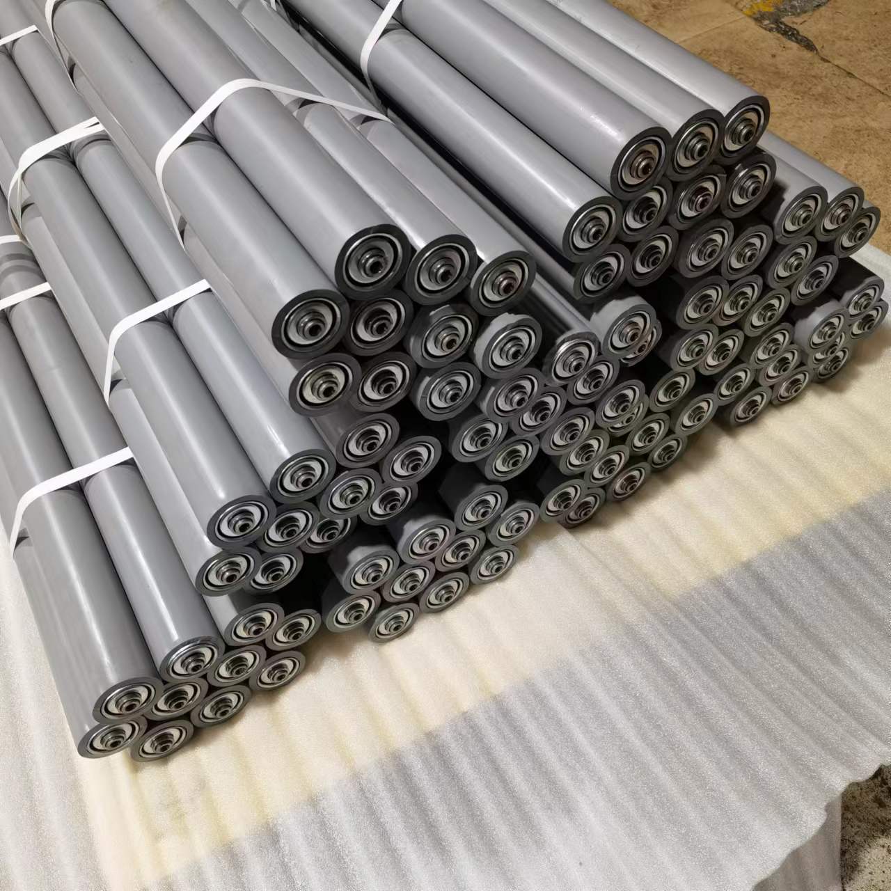 套胶无动力滚筒输送线双链轮托辊