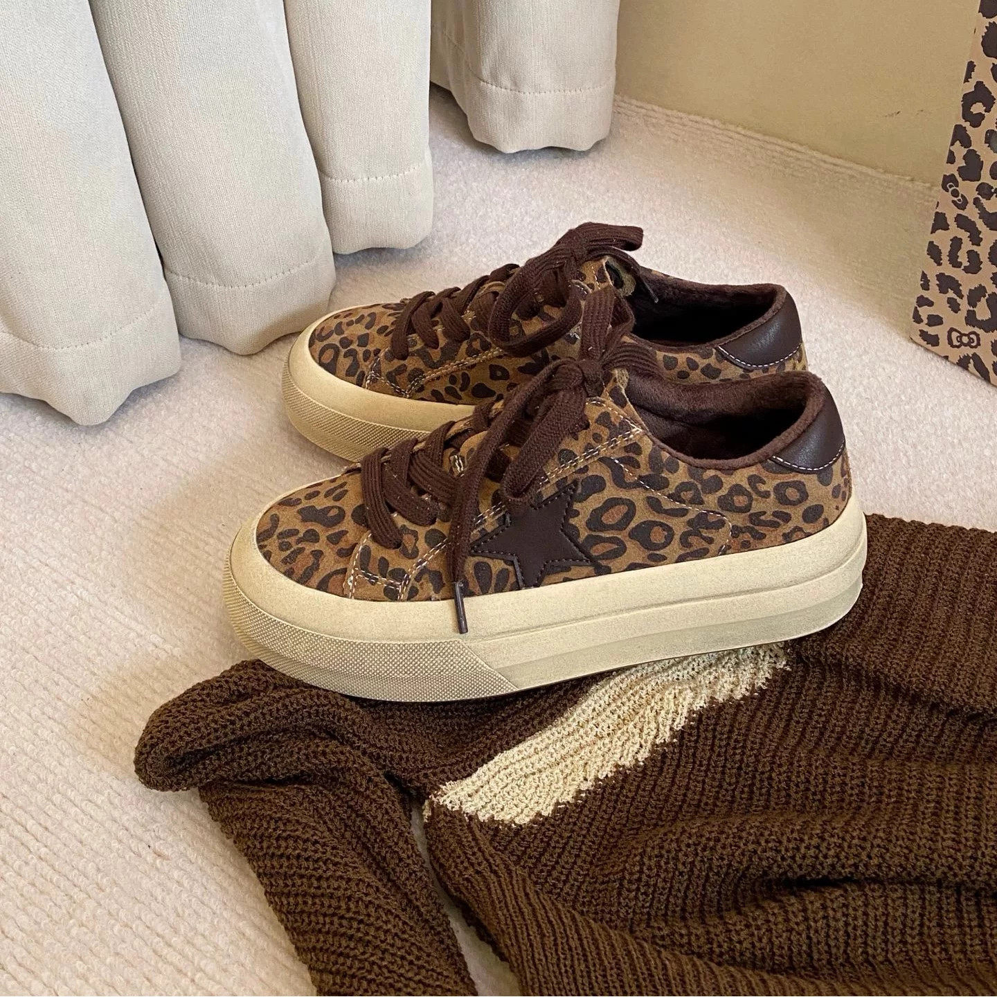法国G·T真皮内增高厚底豹纹休闲德训鞋女秋季复古小脏鞋星星板鞋
