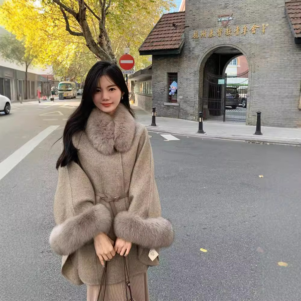 毛领袖口可拆卸小个子外套女冬季2025新款时尚斗篷式双面羊毛大衣