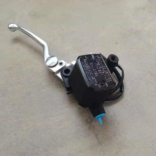适用贝纳利摩托车配件大魔鬼502C BJ500-6A前制动 刹车上泵油泵体