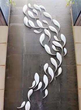 墙面不锈钢鱼装饰摆件别墅酒店庭院池塘金属镜面水景水池鱼群美陈