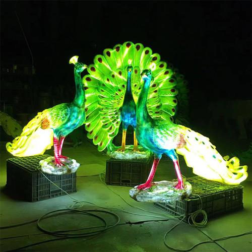 仿真动物孔雀开屏雕塑公园林发光落地景观装饰玻璃钢模型摆件