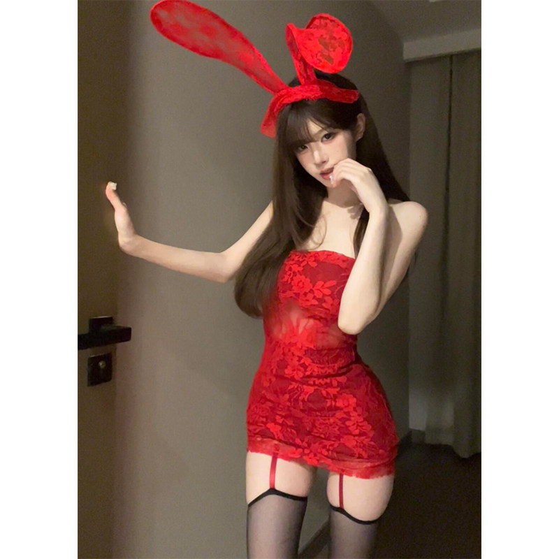 辣妹高级感红色蕾丝抹胸包臀裙短款性感纯欲风修身显瘦连衣裙