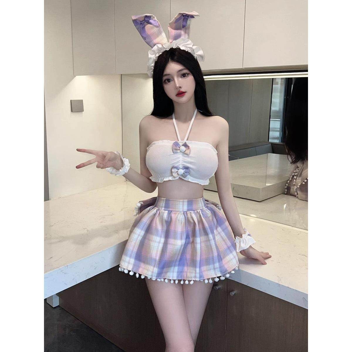 兔女郎挂脖显胸格子背心半裙套装