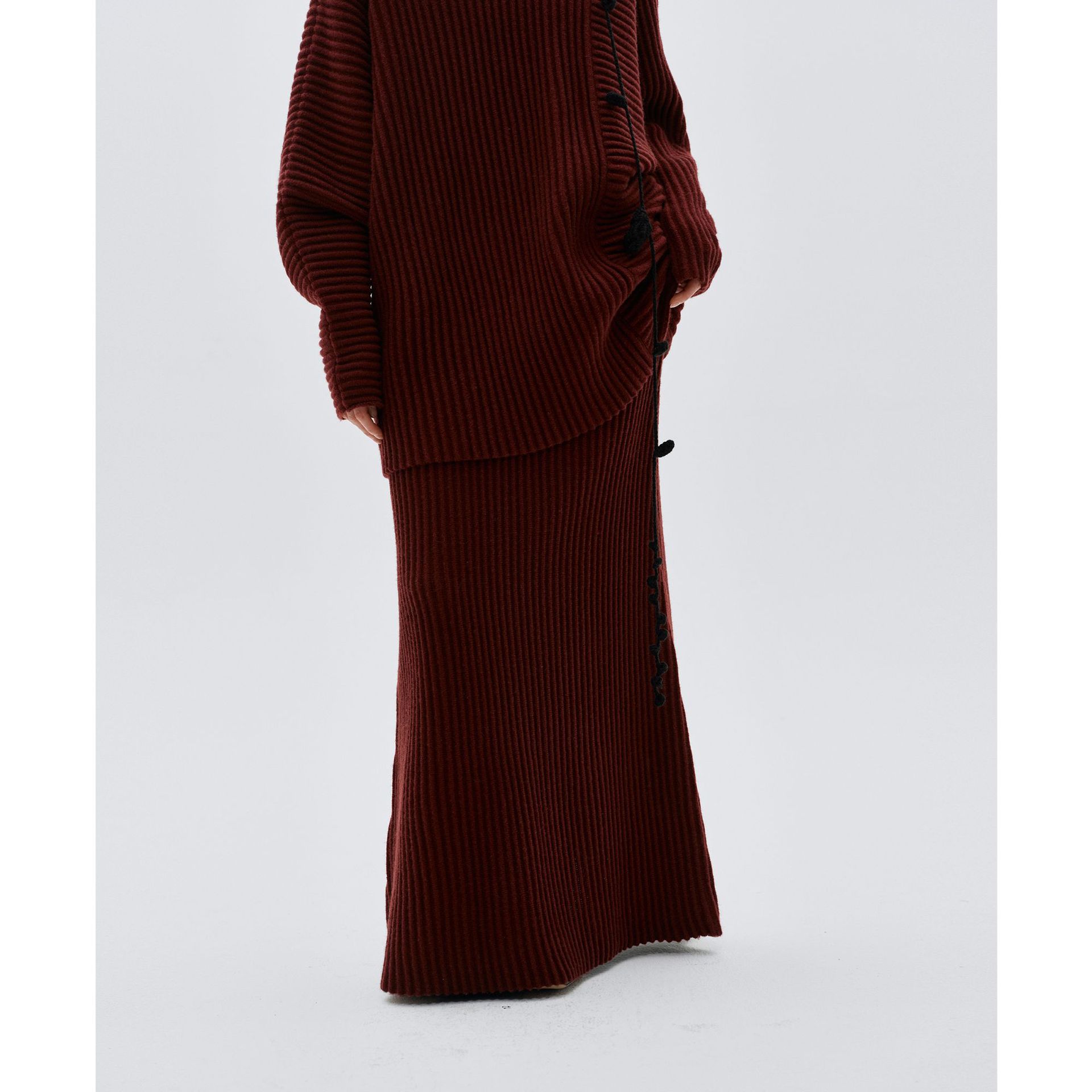 Textile Song设计感坑条纹毛织半身裙女冬季圣诞垂感拖地直筒裙