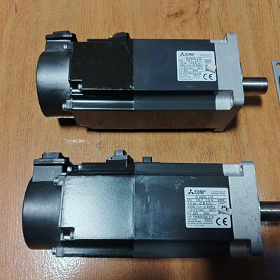 询价400w抱闸伺服电机HG-KN43BJ-S100，202可维修
