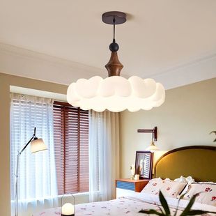 卧室灯奶油风创意中古风房间灯护眼光源书房吊灯温馨主卧室吊灯