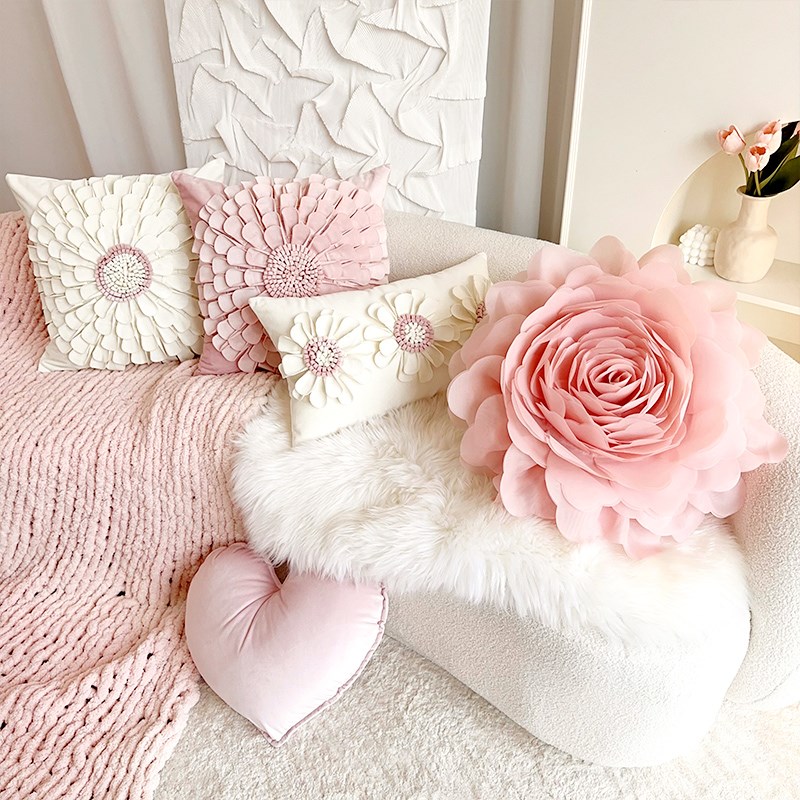 2024网红奶油风粉色花朵抱枕法式少女卧室床头靠枕客厅沙发靠垫套