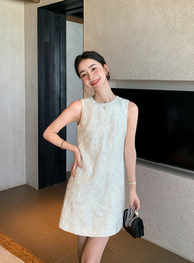 Maven Lin 优雅奢美提花珠片绣花背心连衣裙气质直筒小香风短裙