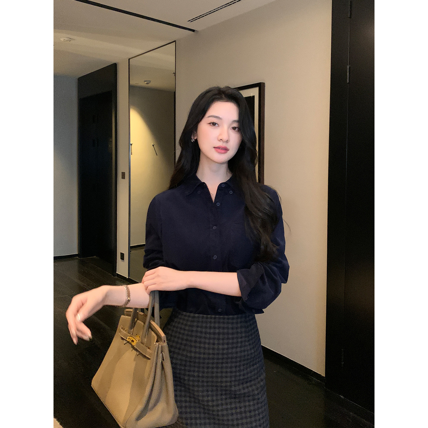 Maven Lin 闲适格调 复古灯芯绒翻领衬衫女利落通勤叠穿长袖衬衣,女装/女士精品,衬衫,淘宝优惠券,粉丝福利购,淘宝优惠卷