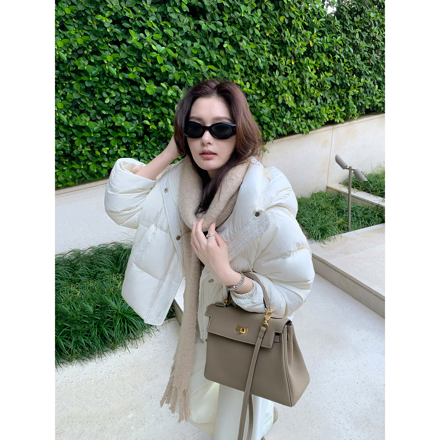 Maven Lin 智系轻盈 米白色连帽短款羽绒服女蓬松白鸭绒保暖外套