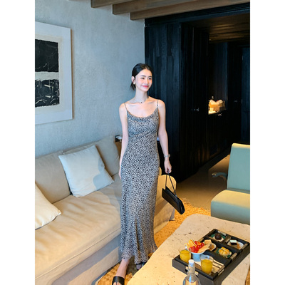Maven Lin 气质优雅白富美吊带荡领连衣裙女肌理感雪纺收腰鱼尾裙