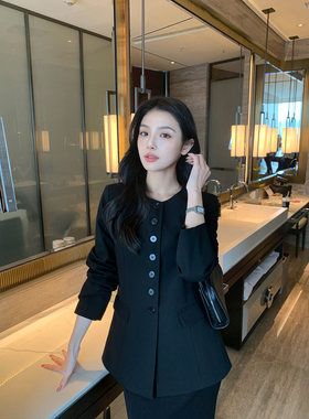 Maven Lin 自成焦点 黑色圆领西装外套女高级感职场通勤宽松西服