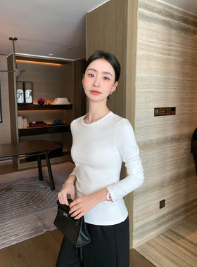 Maven Lin 基础系列 经典圆领长袖T恤女修身磨毛针织打底衫上衣