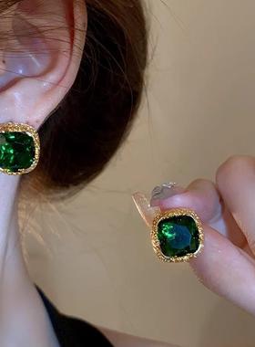 MaisonCleo复古祖母绿耳钉轻奢小众独特耳环2025新款绿色宝石耳饰