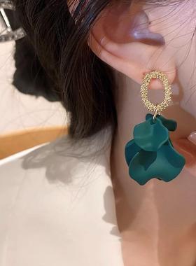 MaisonCleo夸张绿色花瓣耳环小众设计感耳钉2025年新款耳饰女生气