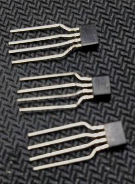 供应TP605 TP608 TO94霍尔三极管成型机自动分脚成型卡板定高电子