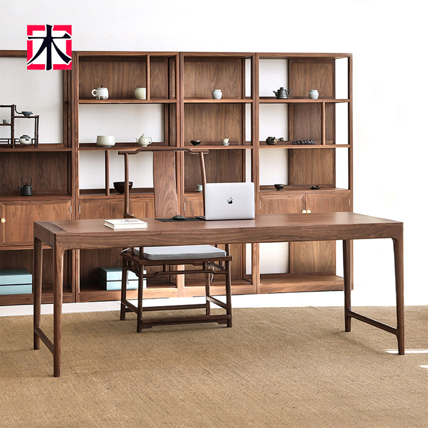 北美黑胡桃木书桌学习桌北欧简约轻奢写字台榆木实木电脑桌办公桌