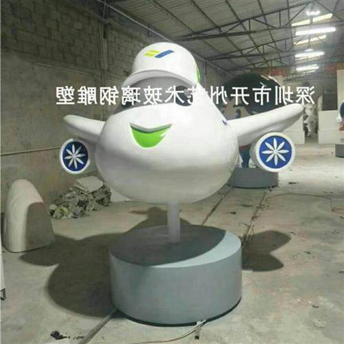 深圳厂家直销卡通动漫人物玻璃钢雕塑园林景观雕塑软装景观配饰