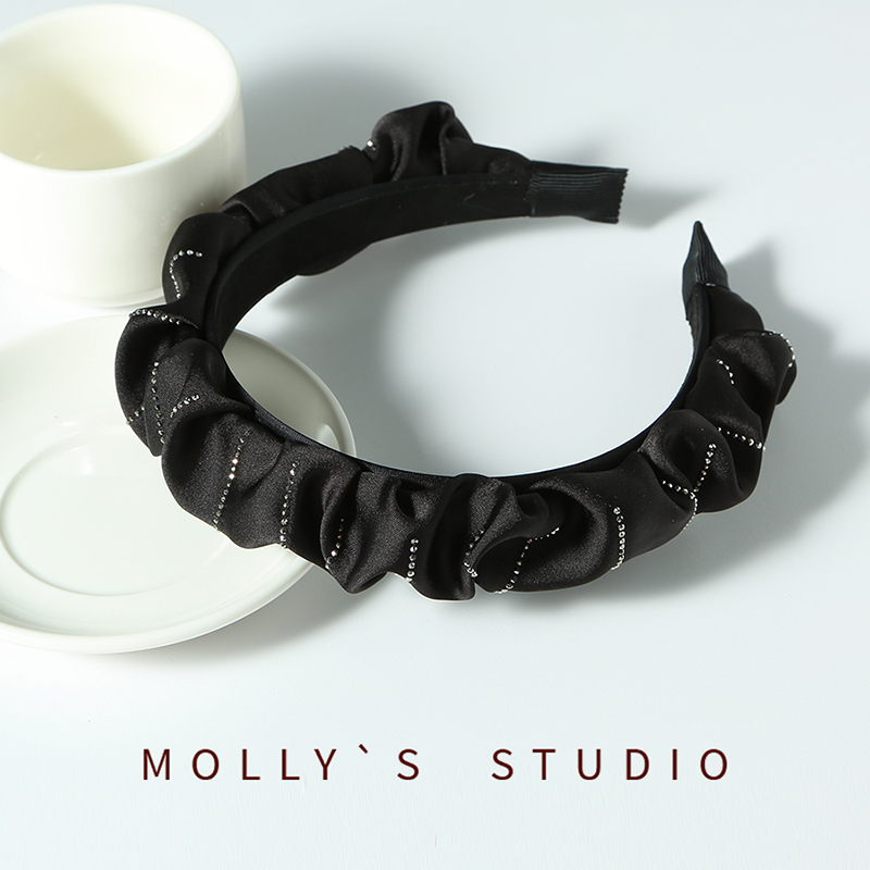 璀璨星空绸缎褶皱水钻宽边发箍春夏新款气质百搭发饰女高级感发卡