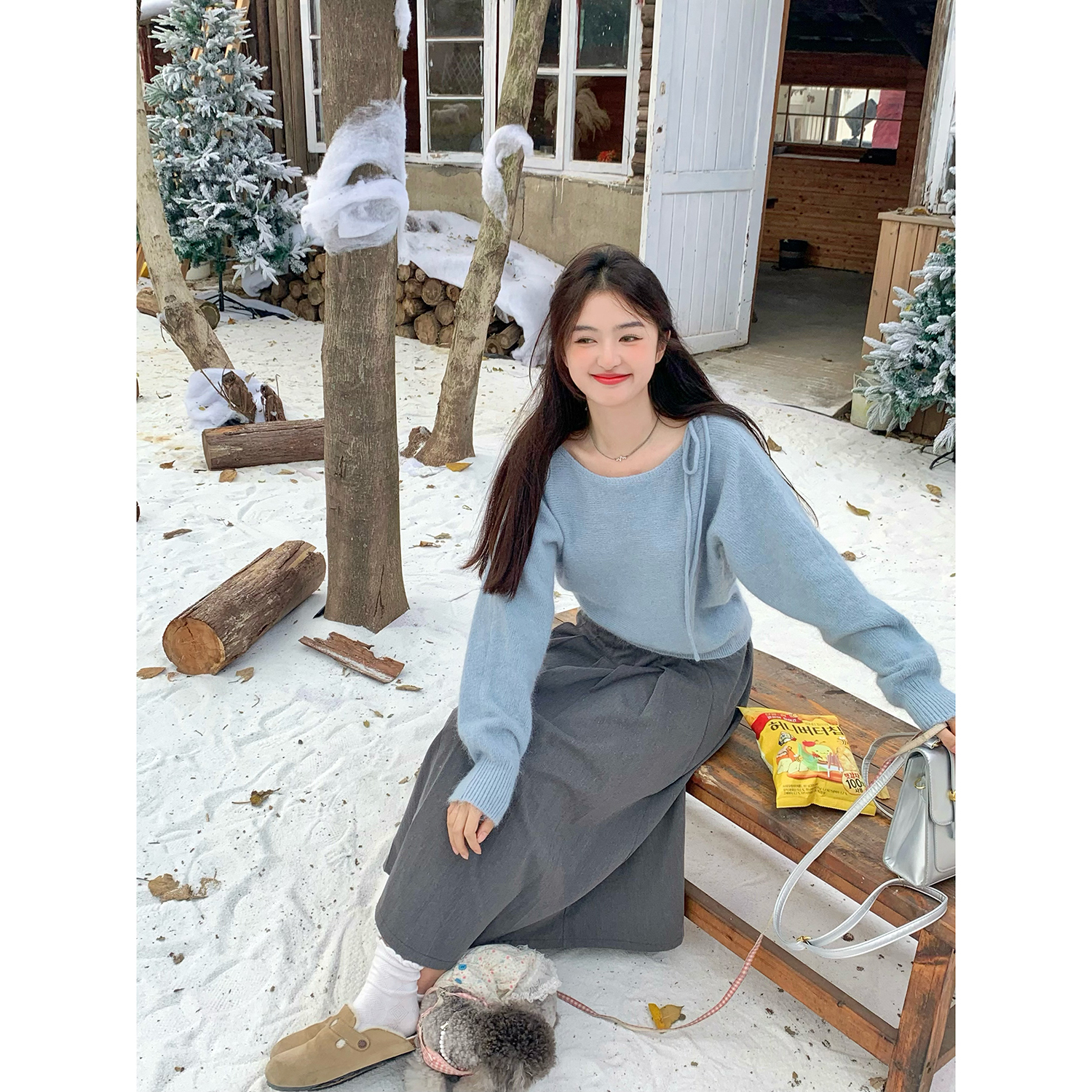 禾木时刻纯色圆领系带毛衣