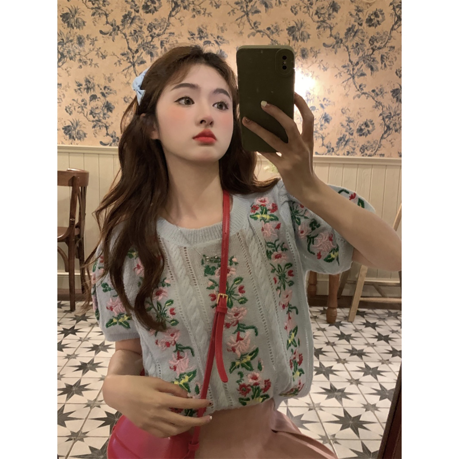 范雯雯 夏日澄花 刺绣镂空泡泡袖短袖针织衫女夏季甜美复古上衣