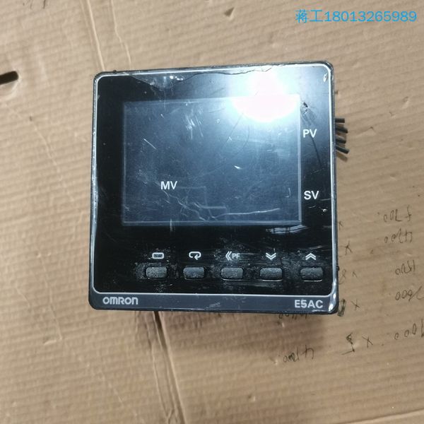 E5AC-RX3ASM-800温控器功能好，实物