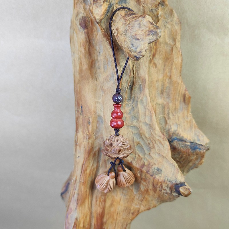 速发桃木莲蓬莲花简约现代包挂扣出行平安随身古风手机饰品