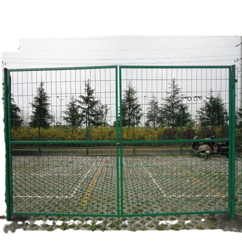 速发双边丝公路护栏网体育场球场围网车间养殖隔离围栏铁丝防护网