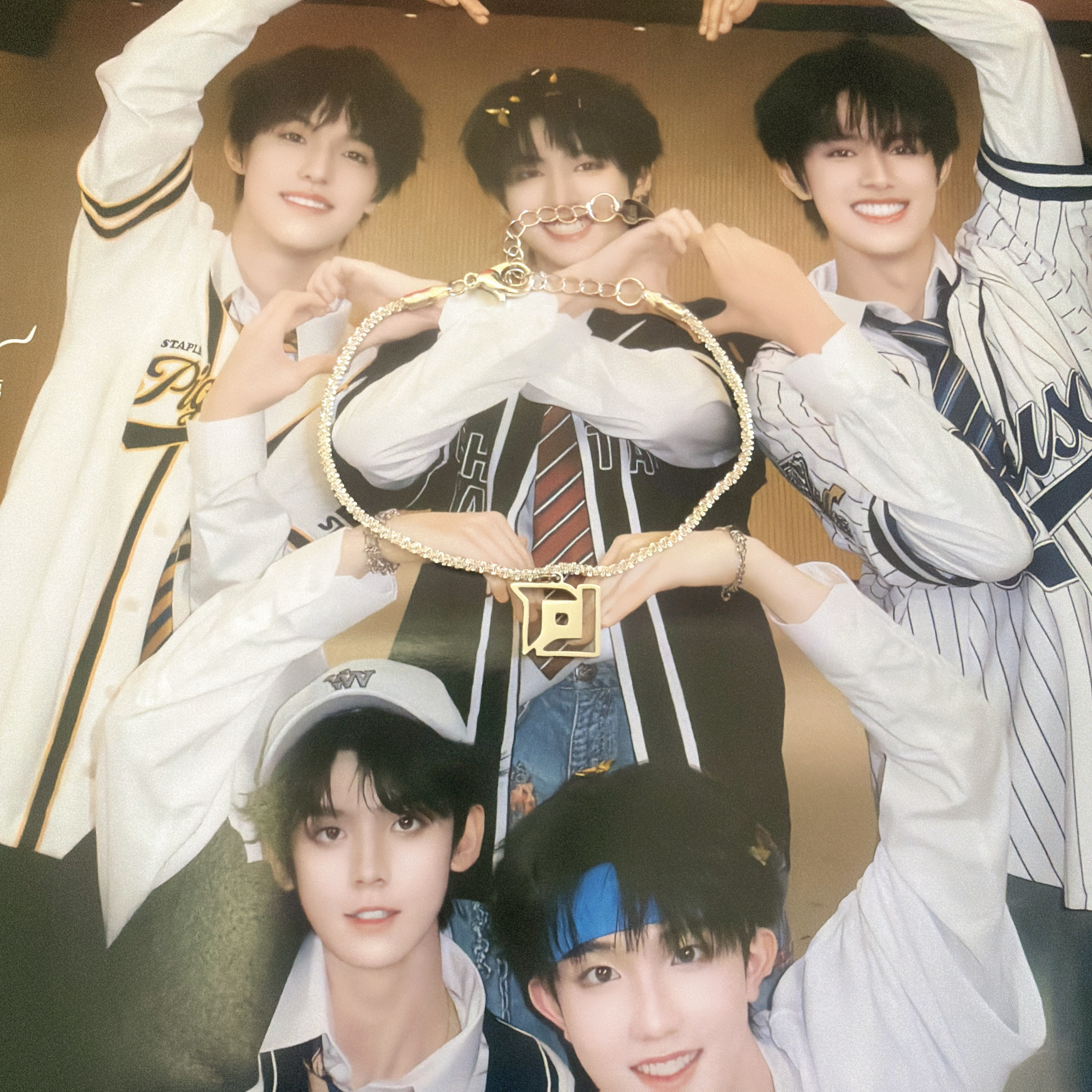 TOP登陆少年同款钛钢吊坠链高级粉丝手链饰品吊坠套装周边项链