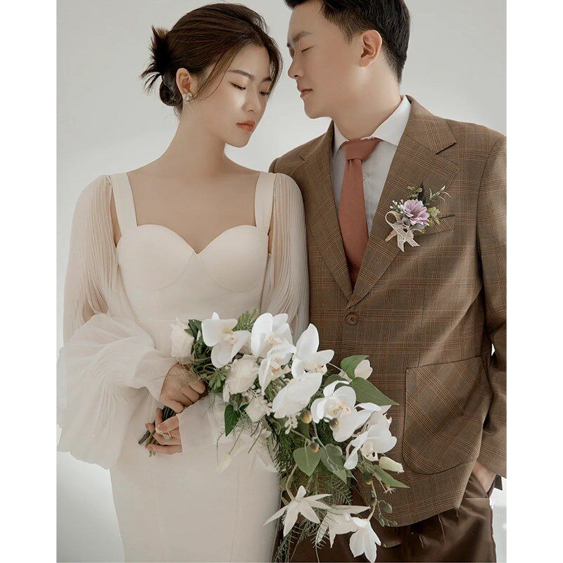 森系超仙轻婚纱缎面长袖出门纱新娘结婚显瘦迎宾小礼服女2025新款