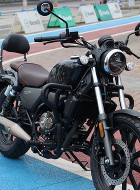 极速闪150/闪250靠背适用QJ150-2N靠垫SRV150后U靠背复古太子摩托