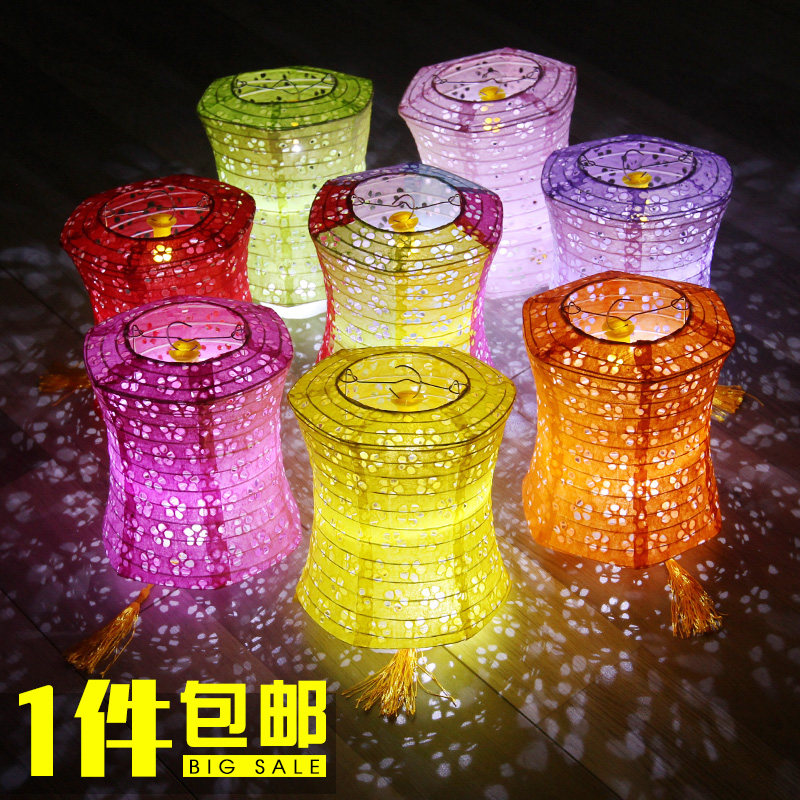 新品中秋节纸灯笼六角o镂空发光汉服手提纸花灯幼儿园商场活动装
