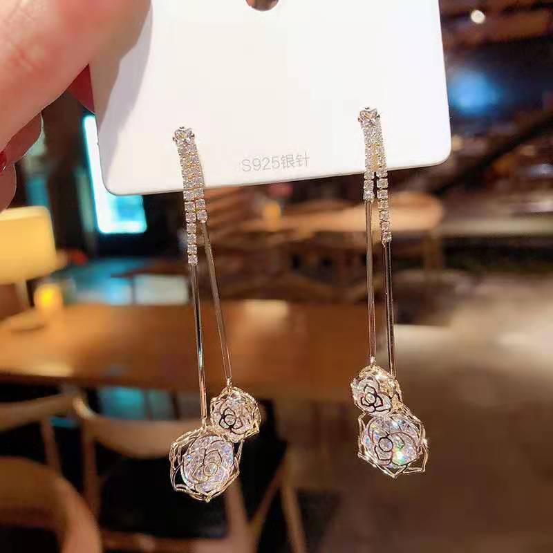 2021 new Korean personality fashion long zircon rose earring